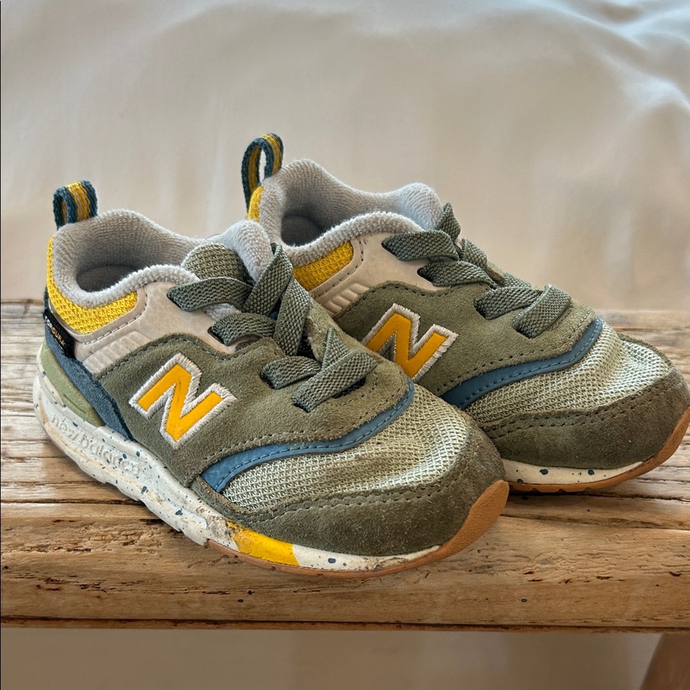 New Balance 997H Athletic Shoe - Baby / Toddler - Olive / Blue / Yellow